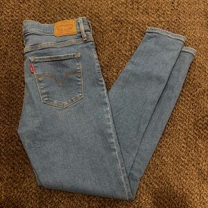 Levi’s high rise blue denim like new
